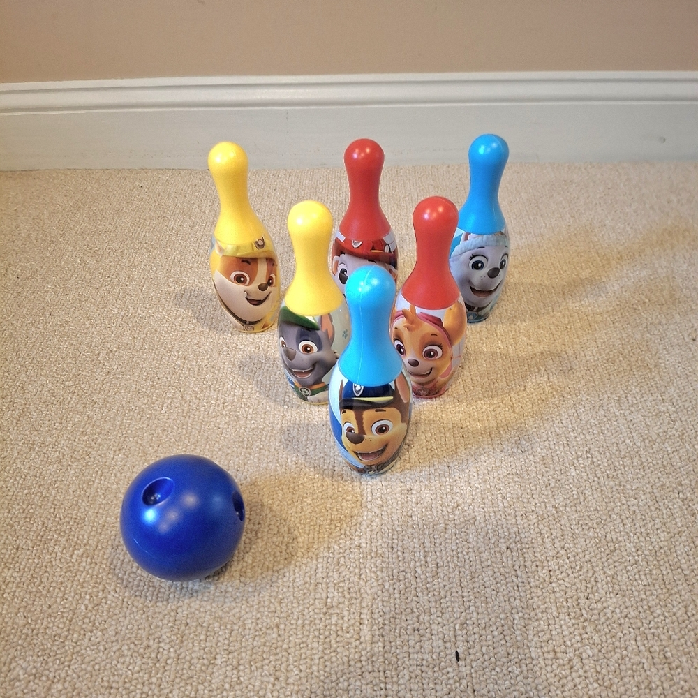 Paw Patrol Bowling Set